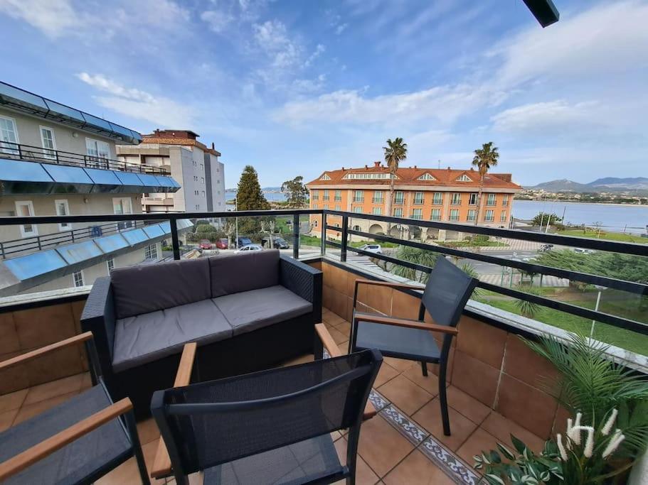 Baiona, Primera Linea De Playa Ladeira, Terraza. Bagian luar foto